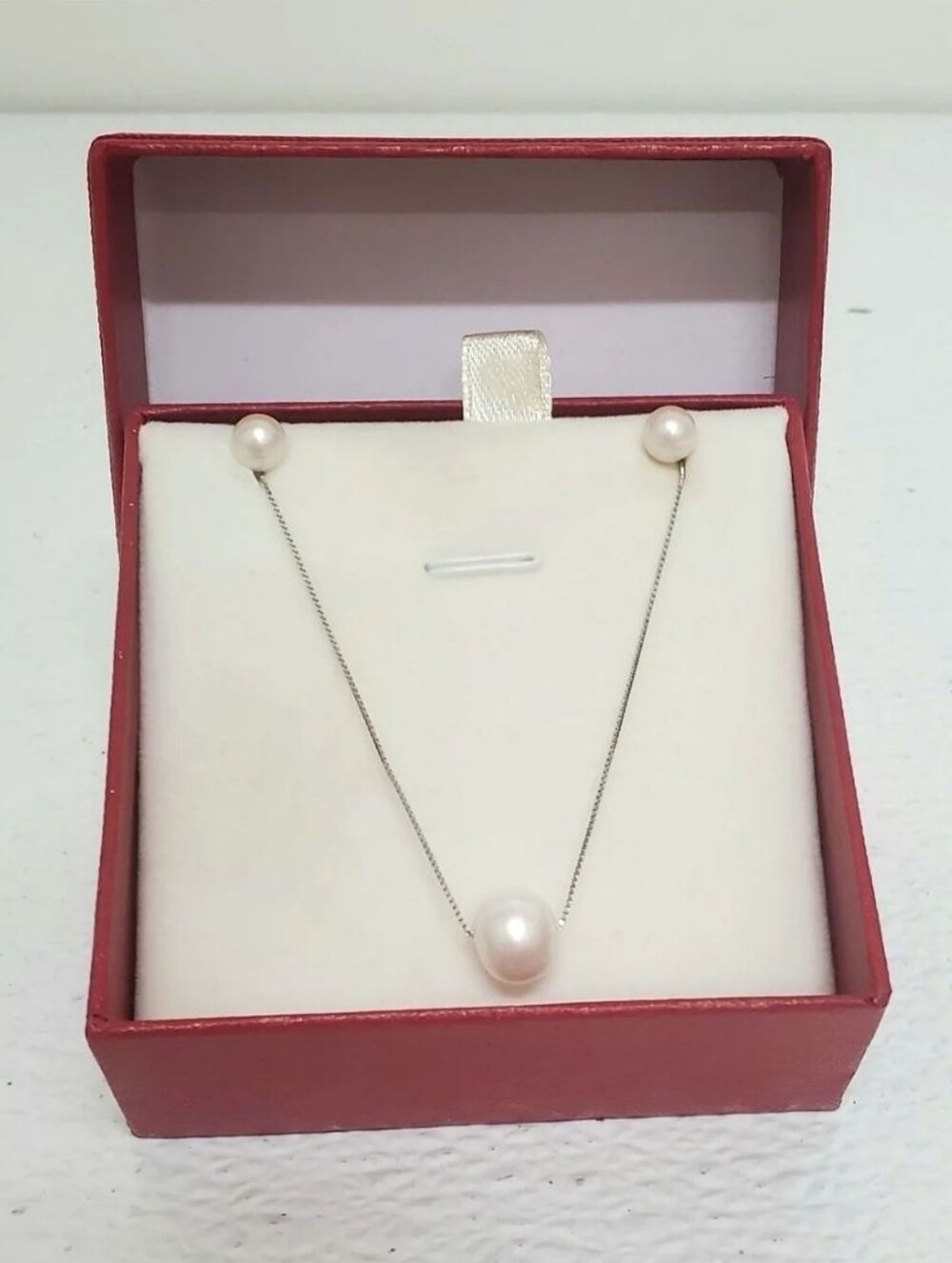 Classic White Pearl Necklace and Stud Earrings Set